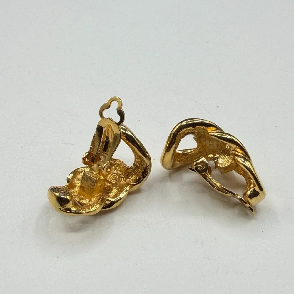 Gold Tone Chunky Interlocking Chain Link Clip On Earrings Statement Jewelry